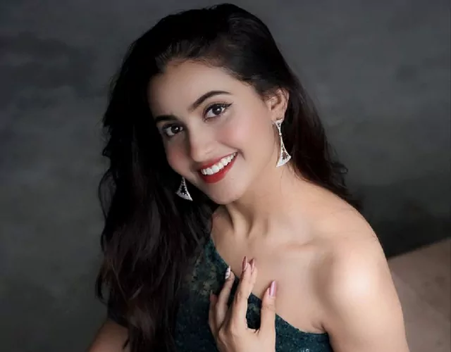 Deepika Pilli Photos